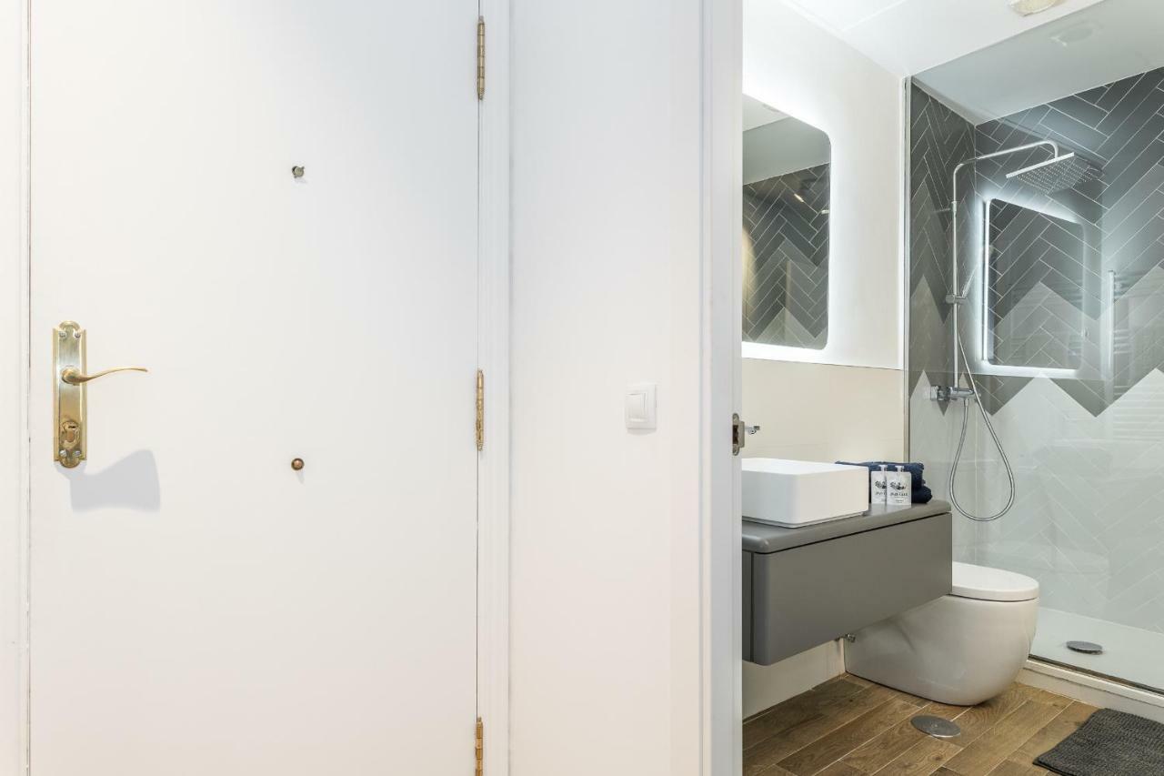 Waou Gran Via Es Mia - Corta Duracion Apartment Мадрид Екстериор снимка